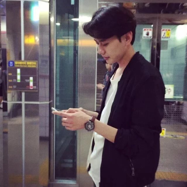 澹台固行婷