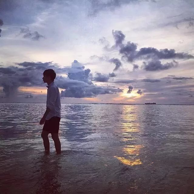 储波霄韦