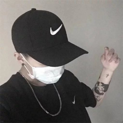 刘康瑶蓝